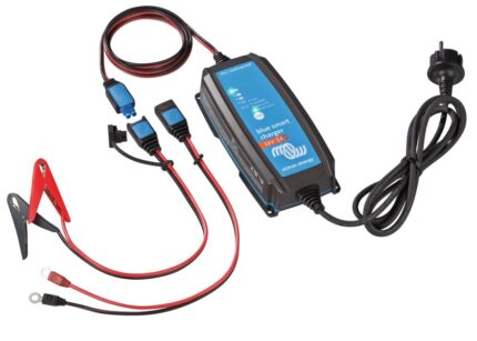 VICTRON BlueSmart Charger IP 65 12 V / 5 A